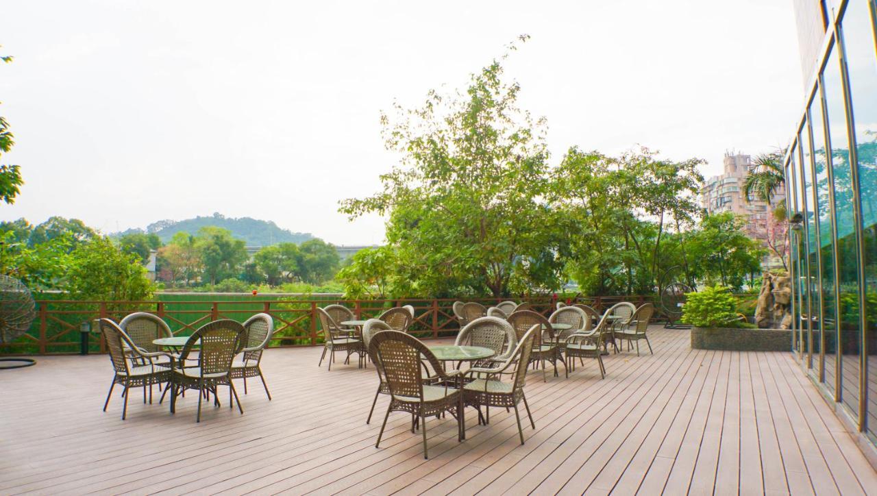 Hione Holiday Hotel Taipei Exterior photo