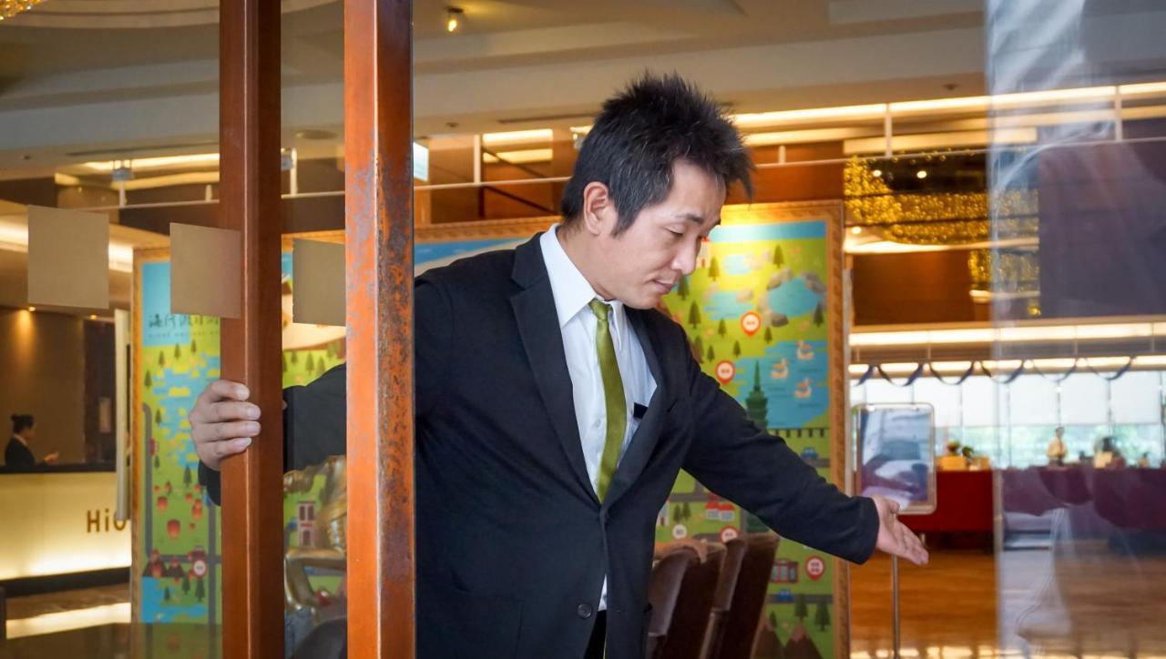 Hione Holiday Hotel Taipei Exterior photo