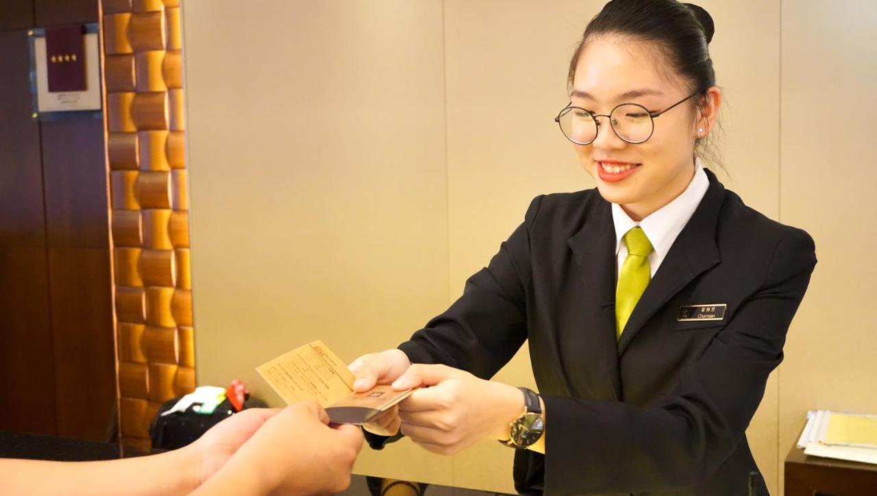 Hione Holiday Hotel Taipei Exterior photo