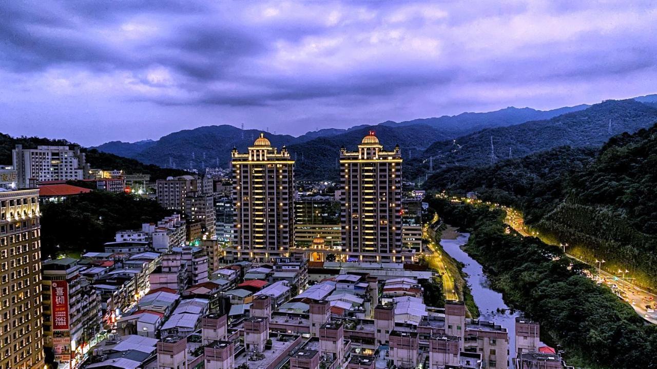 Hione Holiday Hotel Taipei Exterior photo