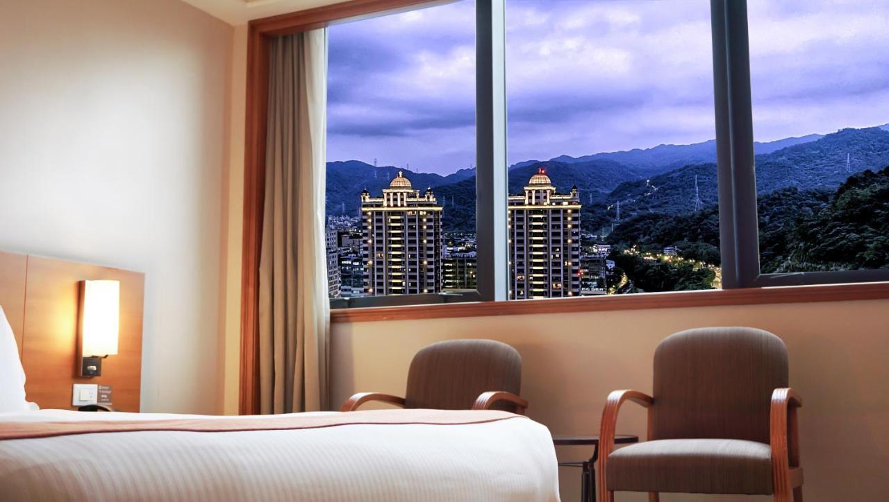 Hione Holiday Hotel Taipei Room photo